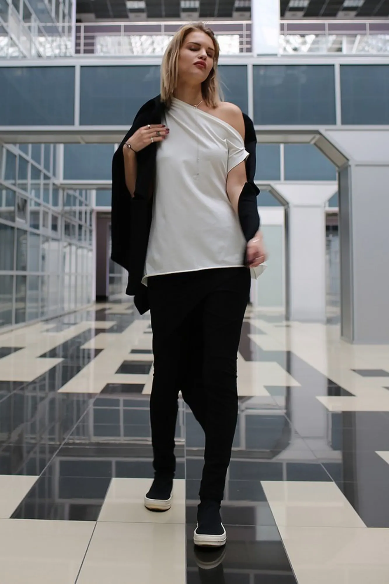 Футболка «Treat Blanch» — 5