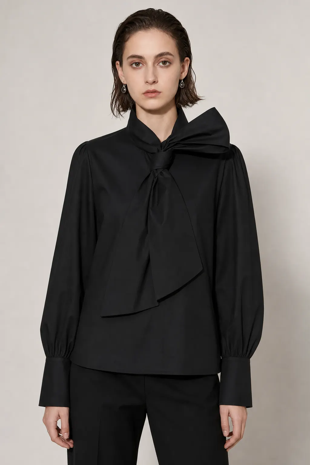 Рубашка с объемным бантом «NOVA»