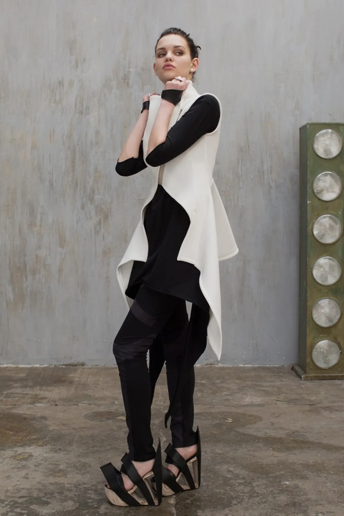 Жилет «Leia White» — 5